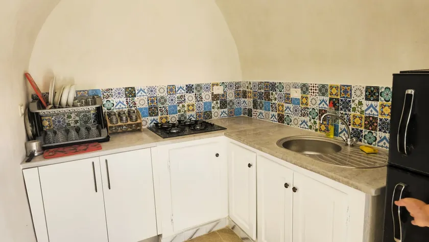 Traditional Houch - Image 1
