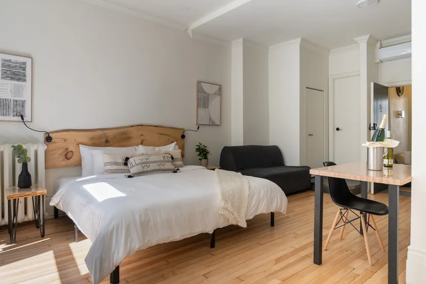Magnificent Loft – Le Petit Champlain # 23 - Image 1