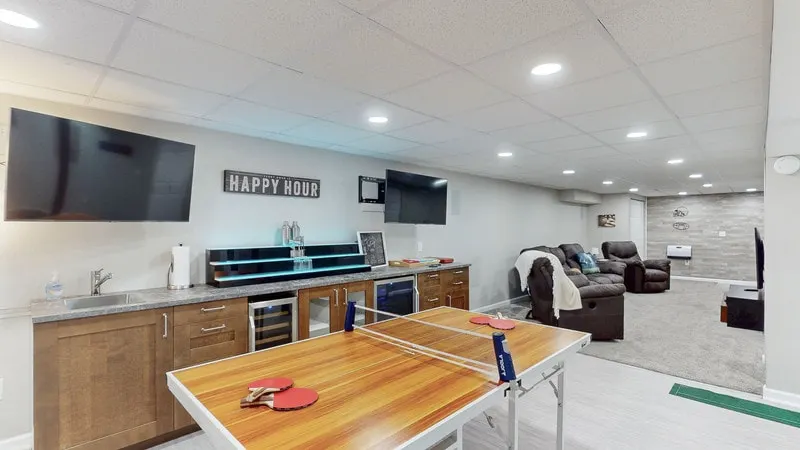 The Blitz House-Where Legends Unwind - Image 1
