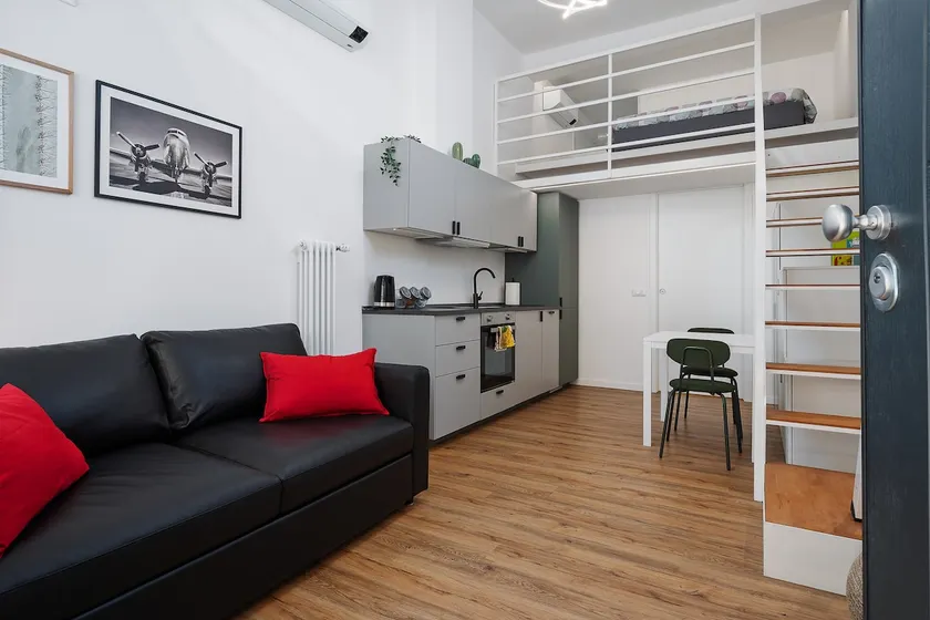 NEW - Loft 4 pax - 50m from Metro - Private Entry - Image 1