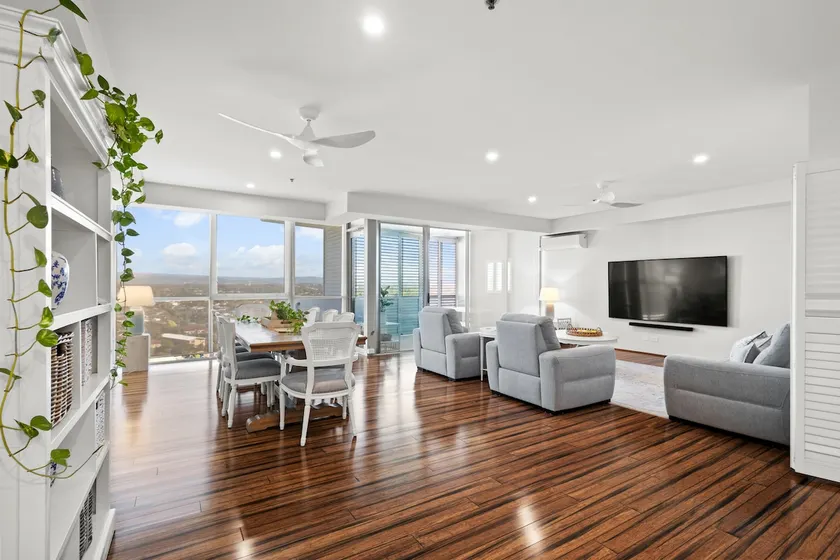 Luxe Sub-Penthouse | Resort Pool, Spa + Family Fun - Image 1