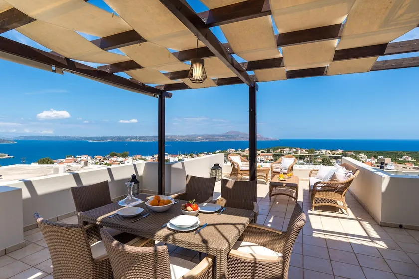 Vista Penthouse in Plaka With Shared Pool -BY APOKORONAS VILLAS - Image 1