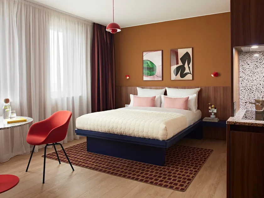 Numa | Large Studio with Kitchenette - Image 1