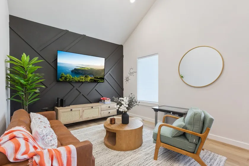 Luxury Near Baylor University Silos, Heart of Waco - Image 1