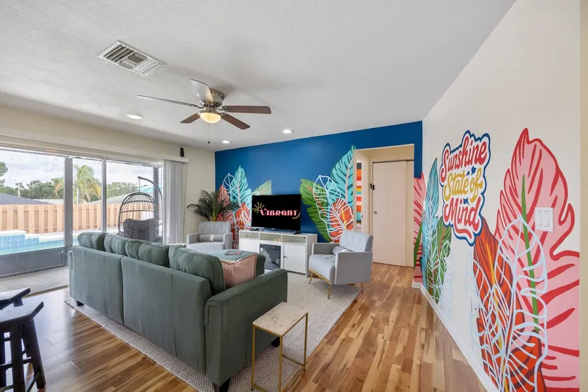 SaltwaterPool| Gameroom| BBQ| Pets* Close to beach - Image 1