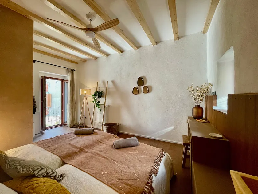 Renovated stone townhouse, overlooking Lake Como - Image 1