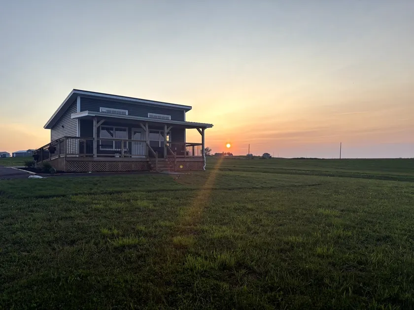 Down East Cabins - Image 1