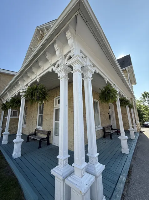 The Uxbridge Inn - Image 1