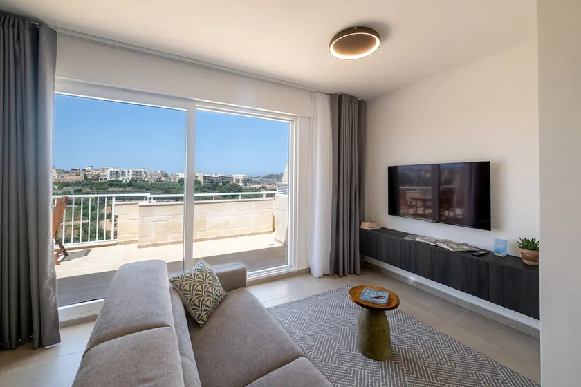 Luxury Apartment Valley Views B11 - Image 1