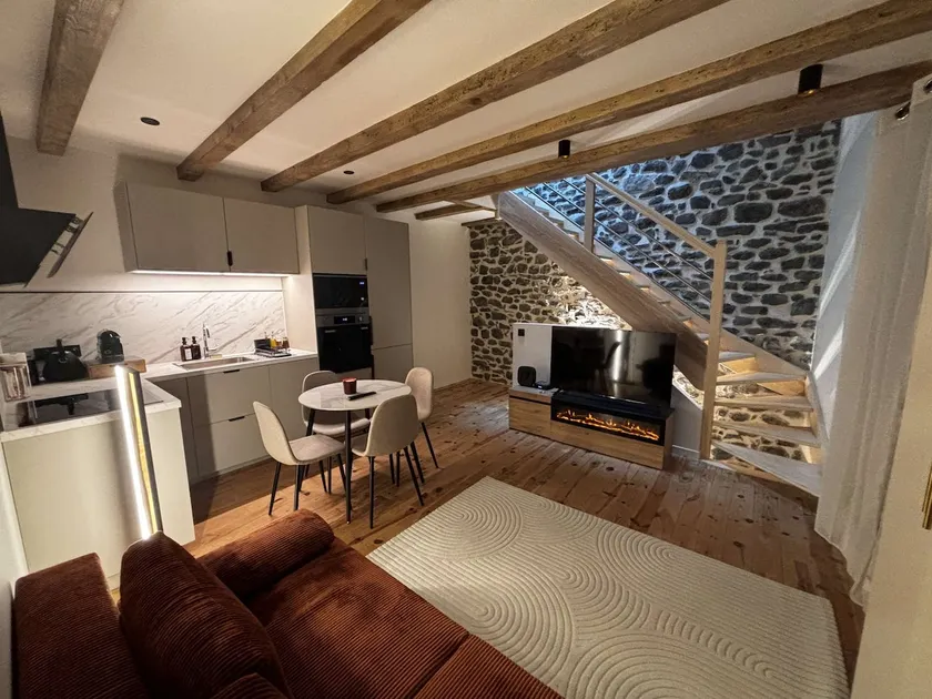 Cozy duplex in the heart of Saint-Flour - Image 1