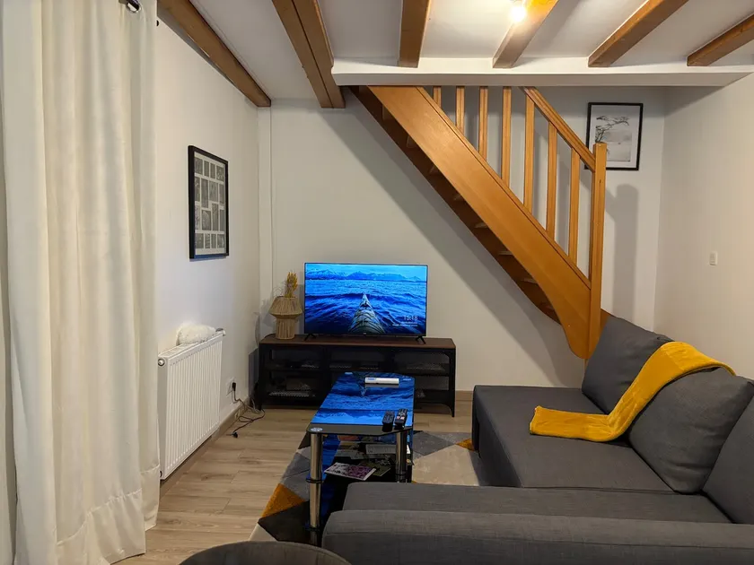 Charming 4-bedroom apartment with all comforts in the heart of Montélimar - Image 1