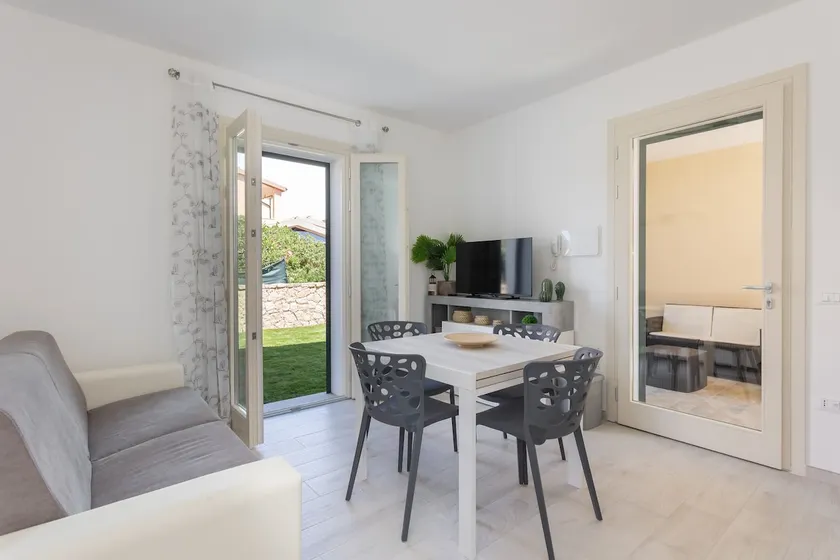 Luna Apartment - Image 1