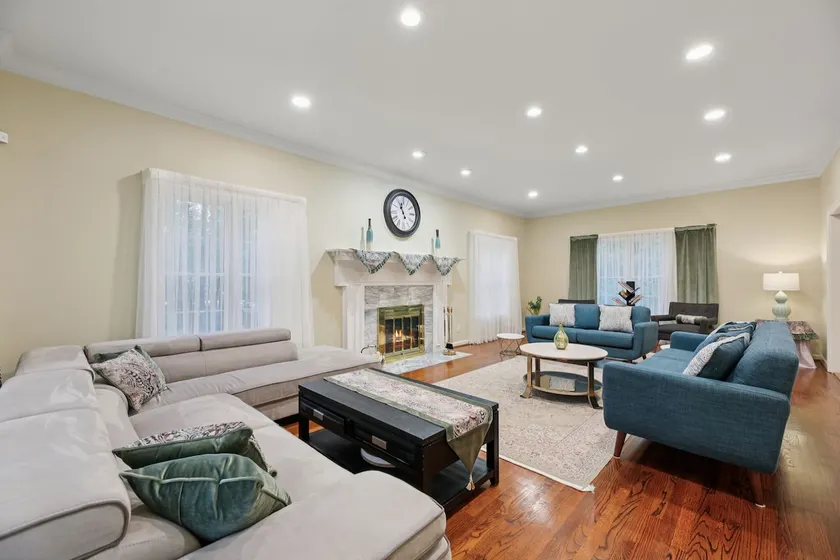 DC Luxury Retreat in Forest—Spacious Full of Fun - Image 1