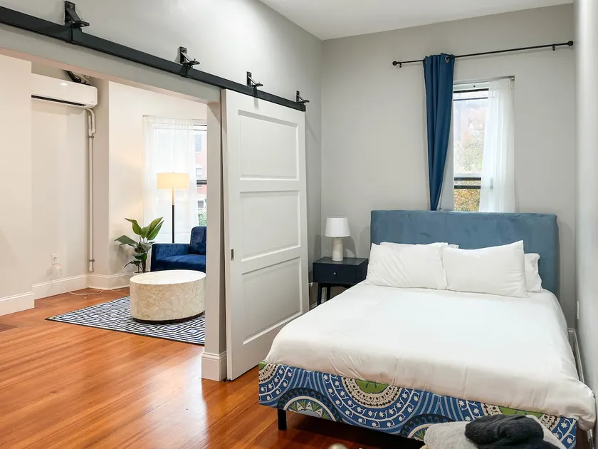 (BB-2F) Gorgeous 1Bedroom w/Pull Out! BACK BAY! - Image 1