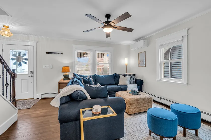 2Blocks 2Beach | Free Coffee | Linens+Towels | AC - Image 1