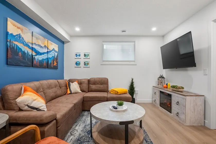 Meadowstone Suite 3BD 3 TVs Near Spruce Meadows - Image 1