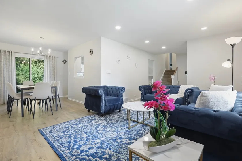 A List Heights: Modern Home - Image 1