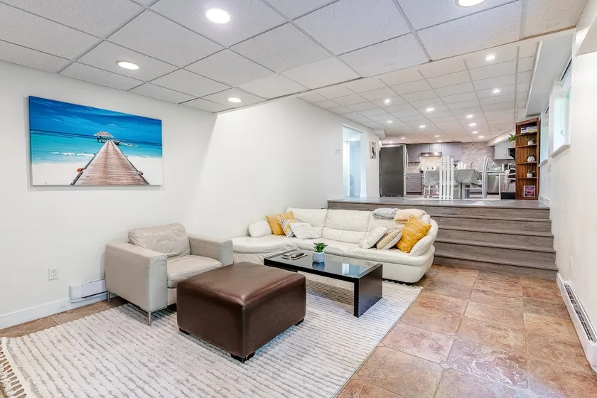 FIFA Ready 3 bedrooms Vacation Home in North Van - Image 1