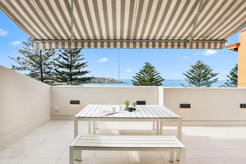 Beachfront Penthouse Bondi Beach - Image 1