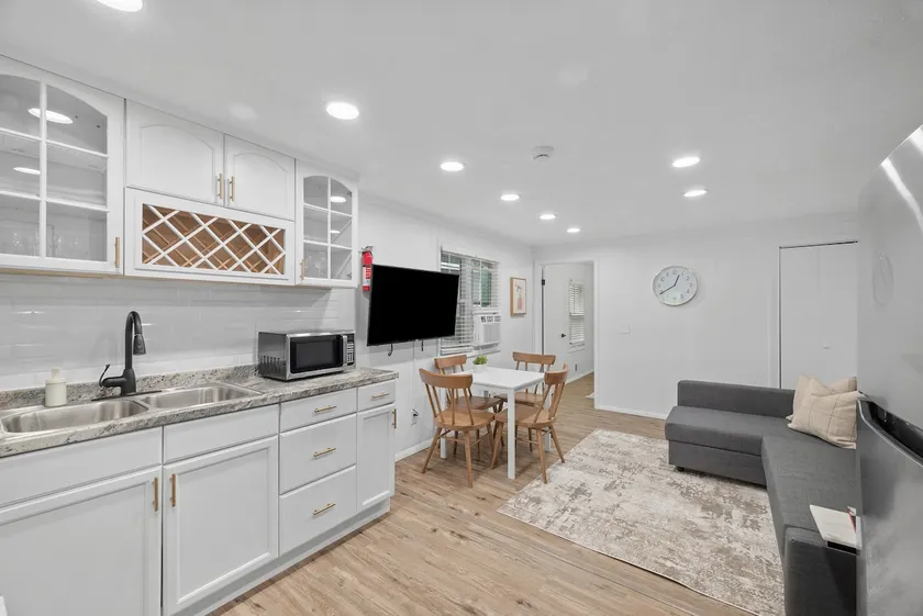 Modern & Quiet 1 Bdr Apt in Gibsonia/Pittsburgh - Image 1