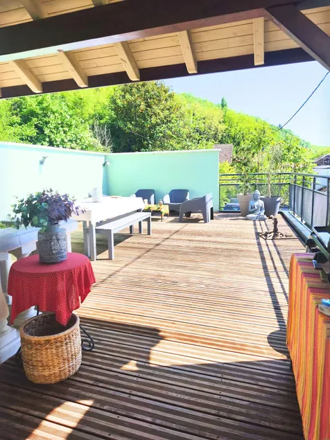 Cheerful village house with 3* terrace - Image 1