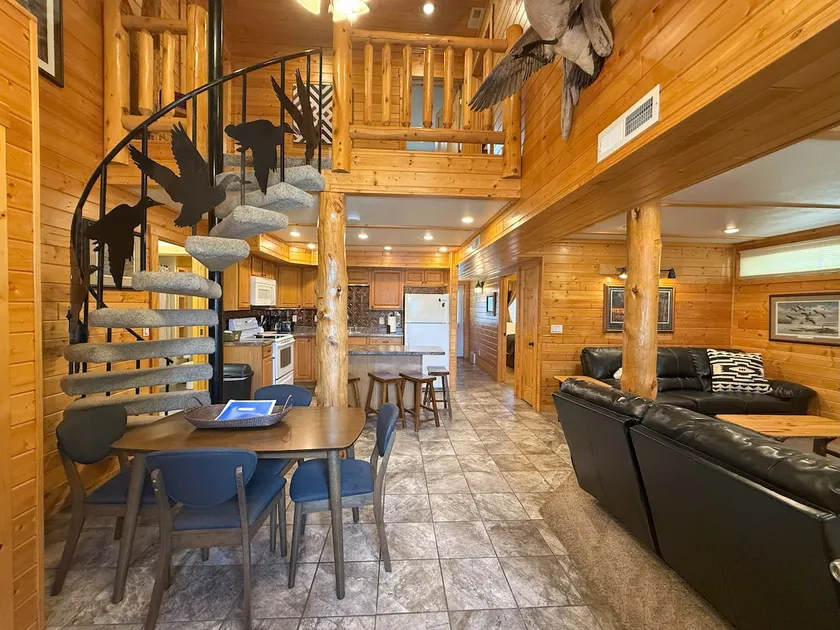 Northwood Nest - DJ's Resort - Image 1