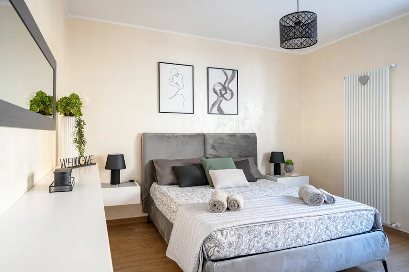 DaDa Luxury Home - Image 1