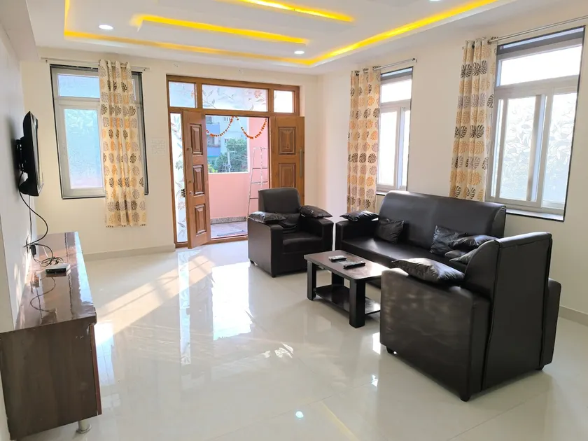 Orraica | 201 | Entire 3BHK | Kitchen | Wifi | AC - Image 1