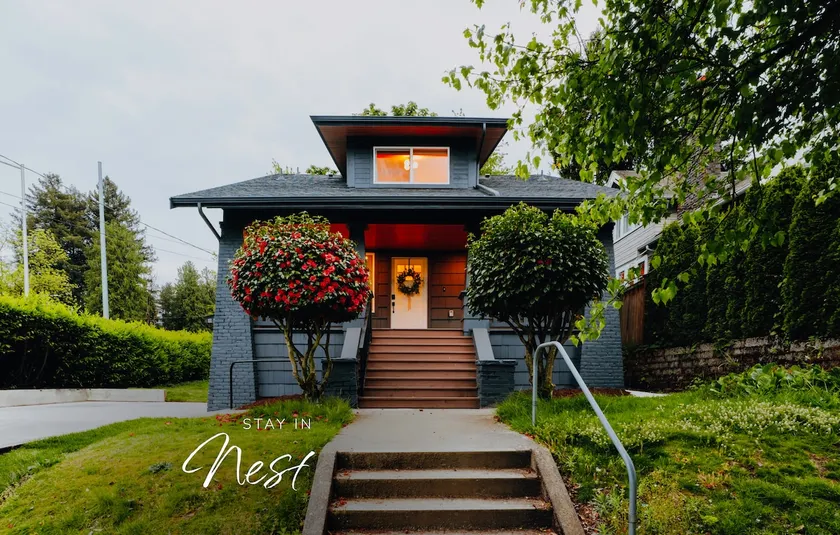 Two Homes Under One Roof Sleeps 14 4 Parking - Image 1