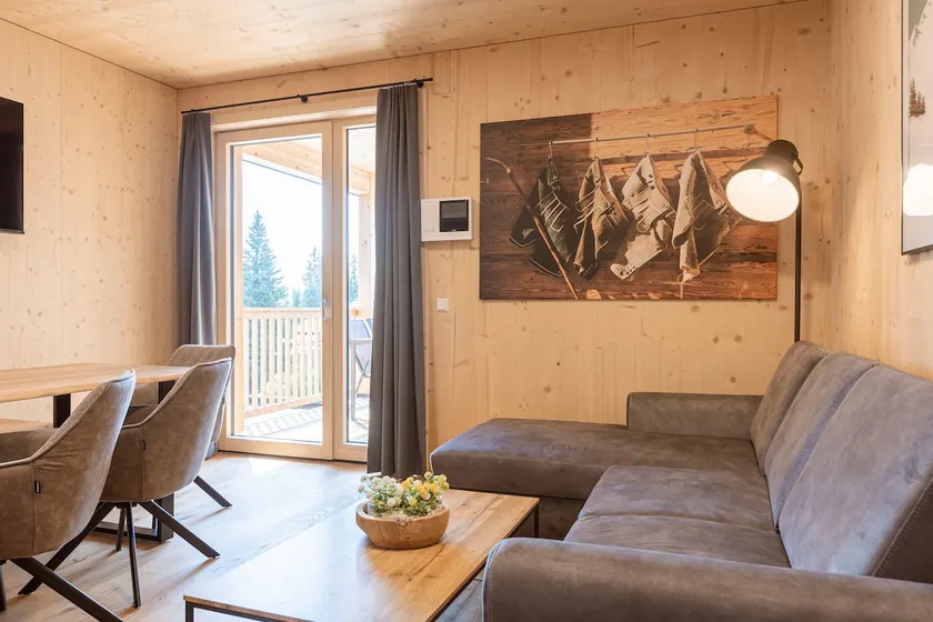 2-bedroom apartment - Image 1