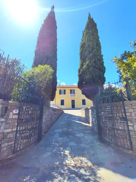 Casa Giulia_parking_garden_near the sea! - Image 1