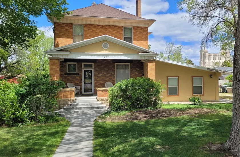 Temple View Vacation Home - Image 1