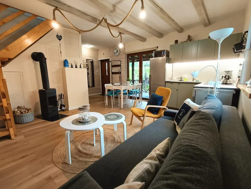 A year-round house with a Jacuzzi in Kopalina - Image 1