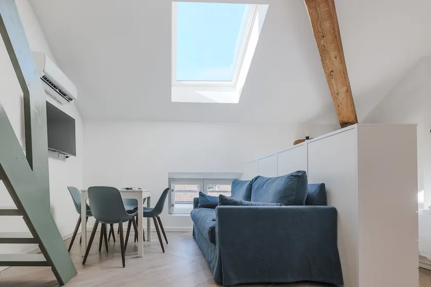 Domo House 5 - Image 1