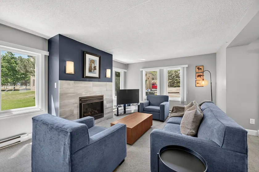 Cozy Airbnb to Blue Mountain Village - Image 1