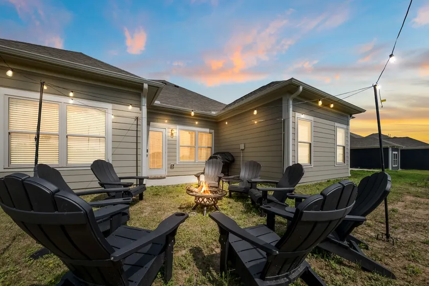 New 4BR | Game Room | Fire Pit - Image 1