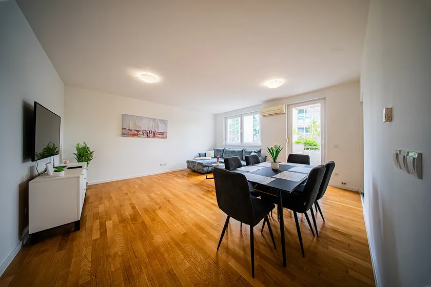 Zagreb 169 - Loggia - Parking - 2 Bedroom - New - Apartment - Flexible Keybox Entry - Modern - Monthly Rent - WiFi - Image 1