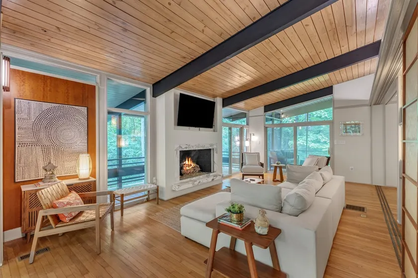Chic Japanese Inspired MCM Retreat - Image 1