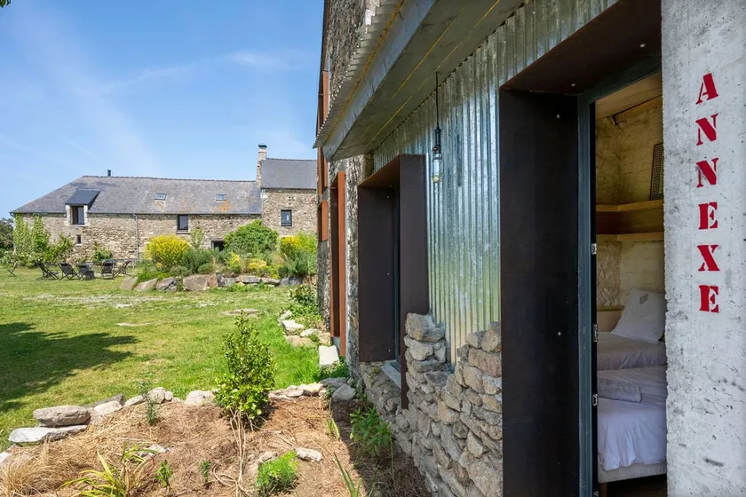 Independent room in Lancieux - Image 1
