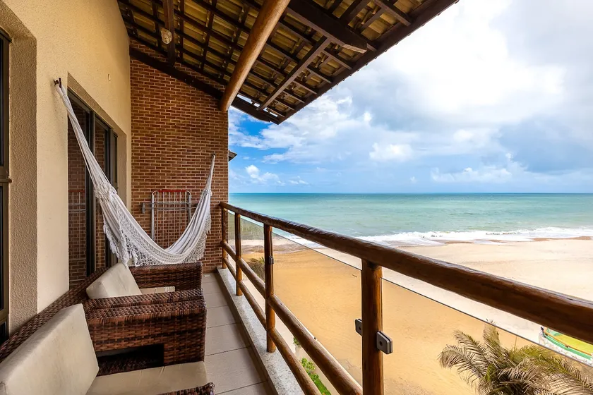 Boutique, Ocean View, Varandas do Mar Apt 406. - Image 1