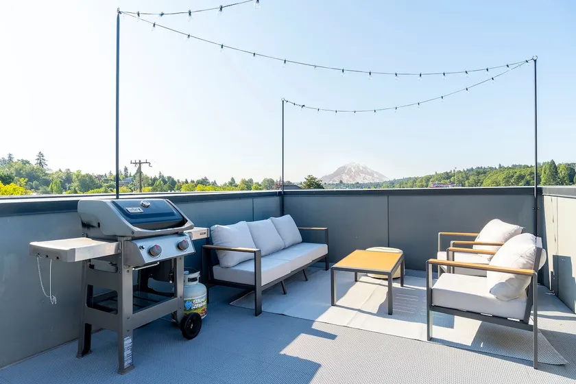 Mt Rainier View, Rooftop, Light Rail, 2BR Townhome - Image 1