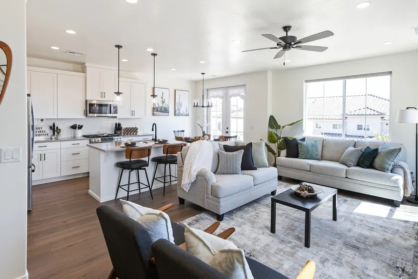 Pet Friendly-Sleeps 10 Perfect Location Arcade*EV - Image 1