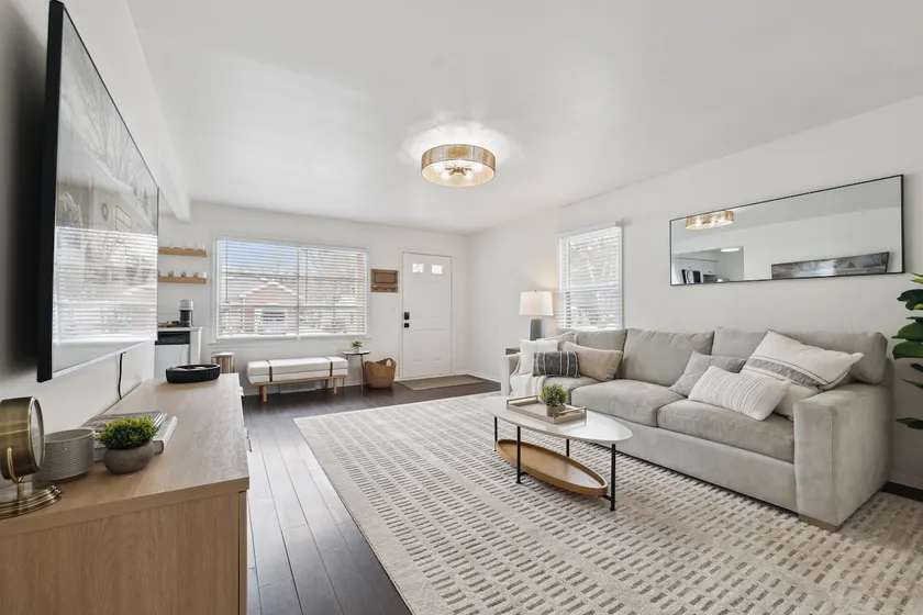 Contemporary Cottage East | 3BD | Detroit DTW A2 - Image 1