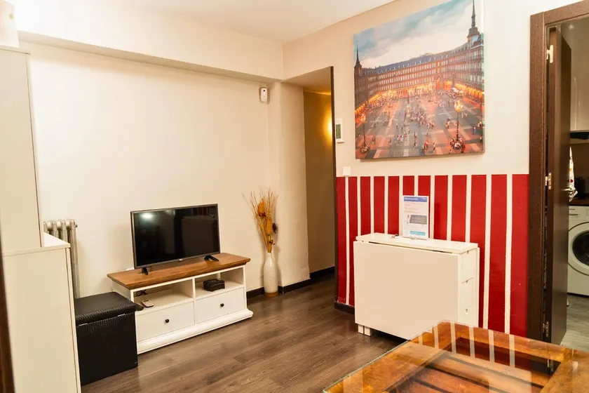 Cozy Apartment in Ventas - Image 1