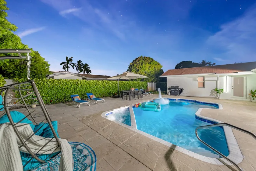 Modern Villa w/ Heated Pool&Spa - Image 1