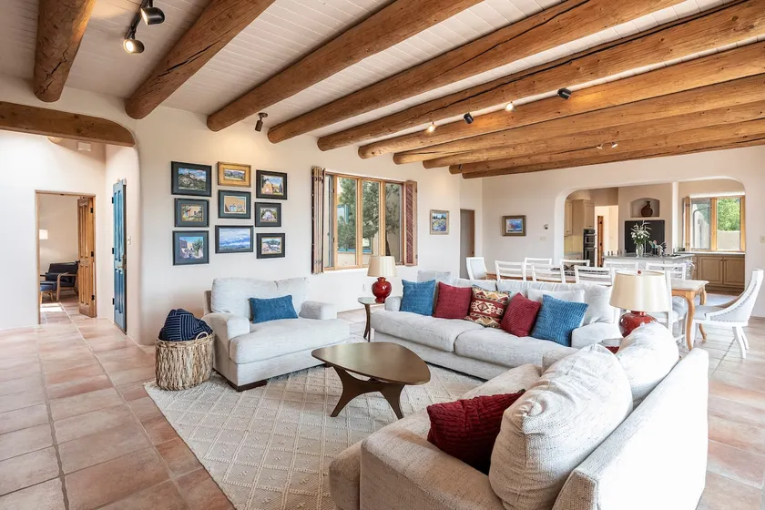 Seco Sundown: Views, Pool, Big Yard, Near Taos Ski - Image 1