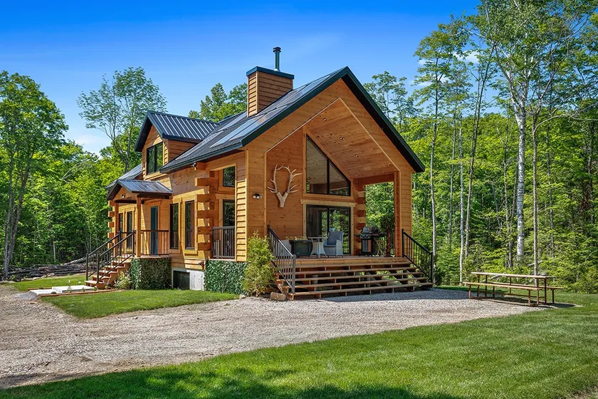 Lakeside Serenity Rustic Chalet - Image 1