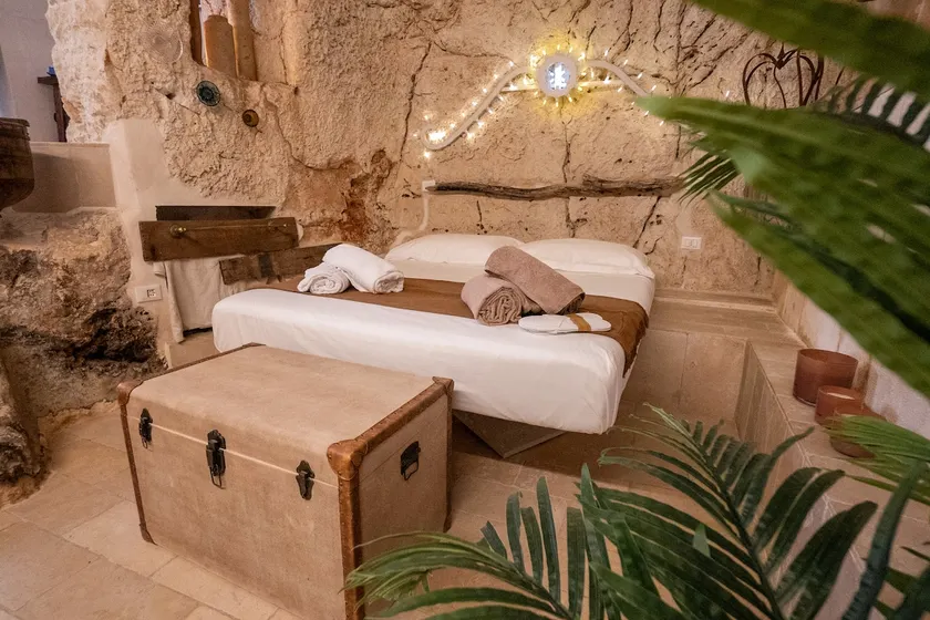 Cave Luxury Suite - Image 1