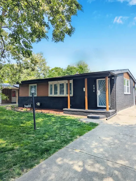 Modern Design Ranch in Pontiac - Image 1