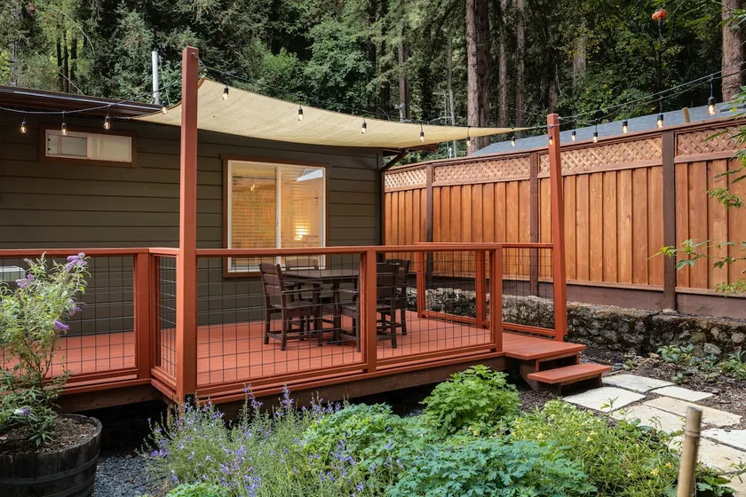 Riverwood - Forest views, fire pit, BBQ, AC - Image 1